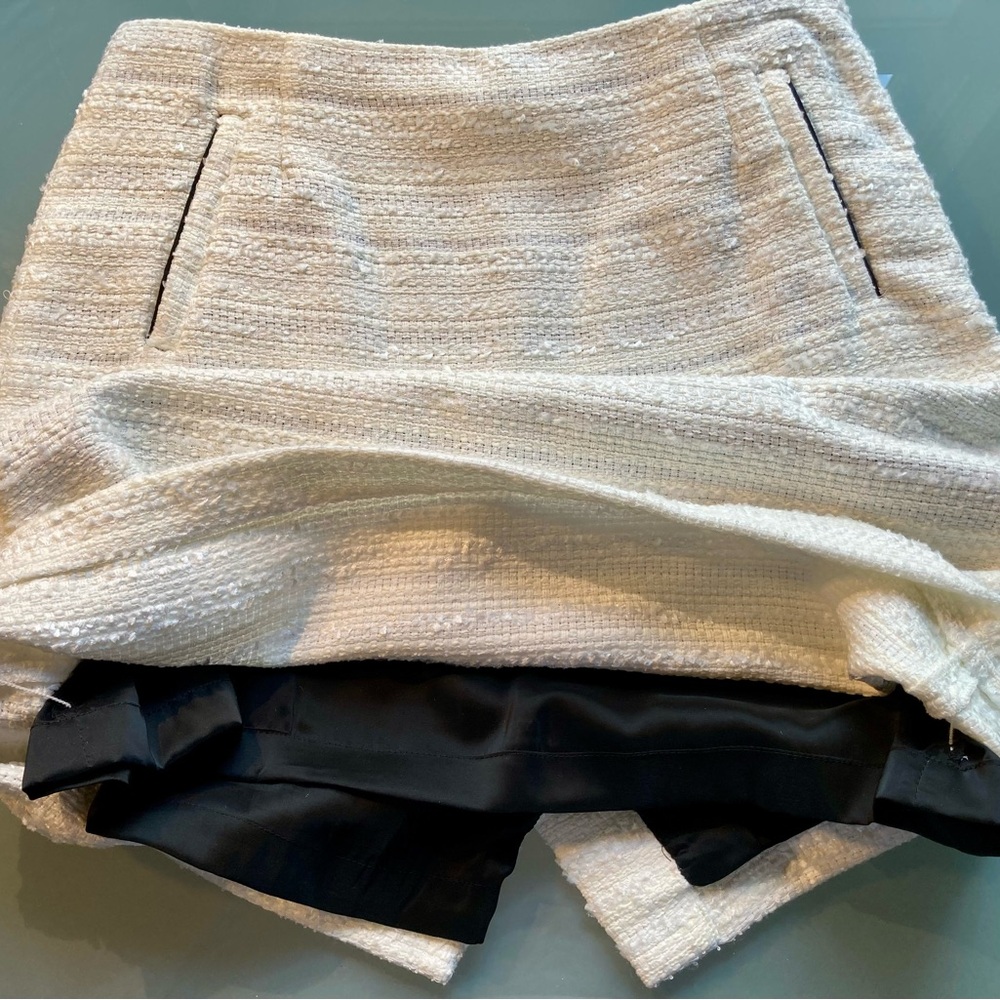 Halogen Cream Textured Pencil Skirt - Picture 13 of 16